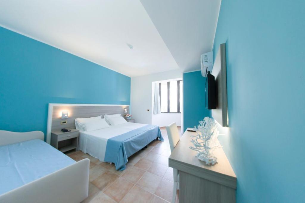 Costa Degli Dei Resort Капо Ватикано Екстериор снимка