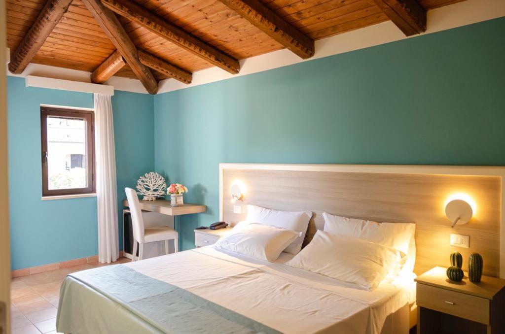 Costa Degli Dei Resort Капо Ватикано Екстериор снимка